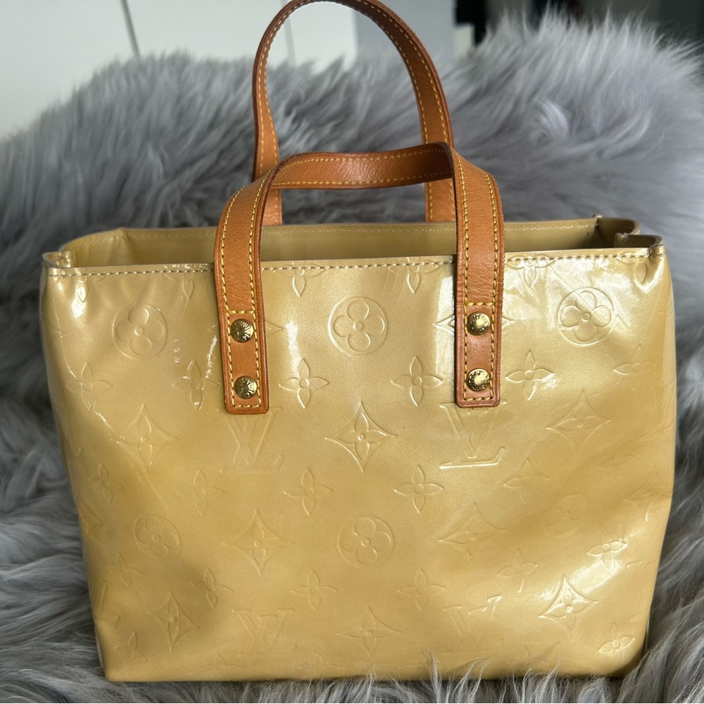 Louis Vuitton Monogram Vernis Reade PM - Picture 12 of 14